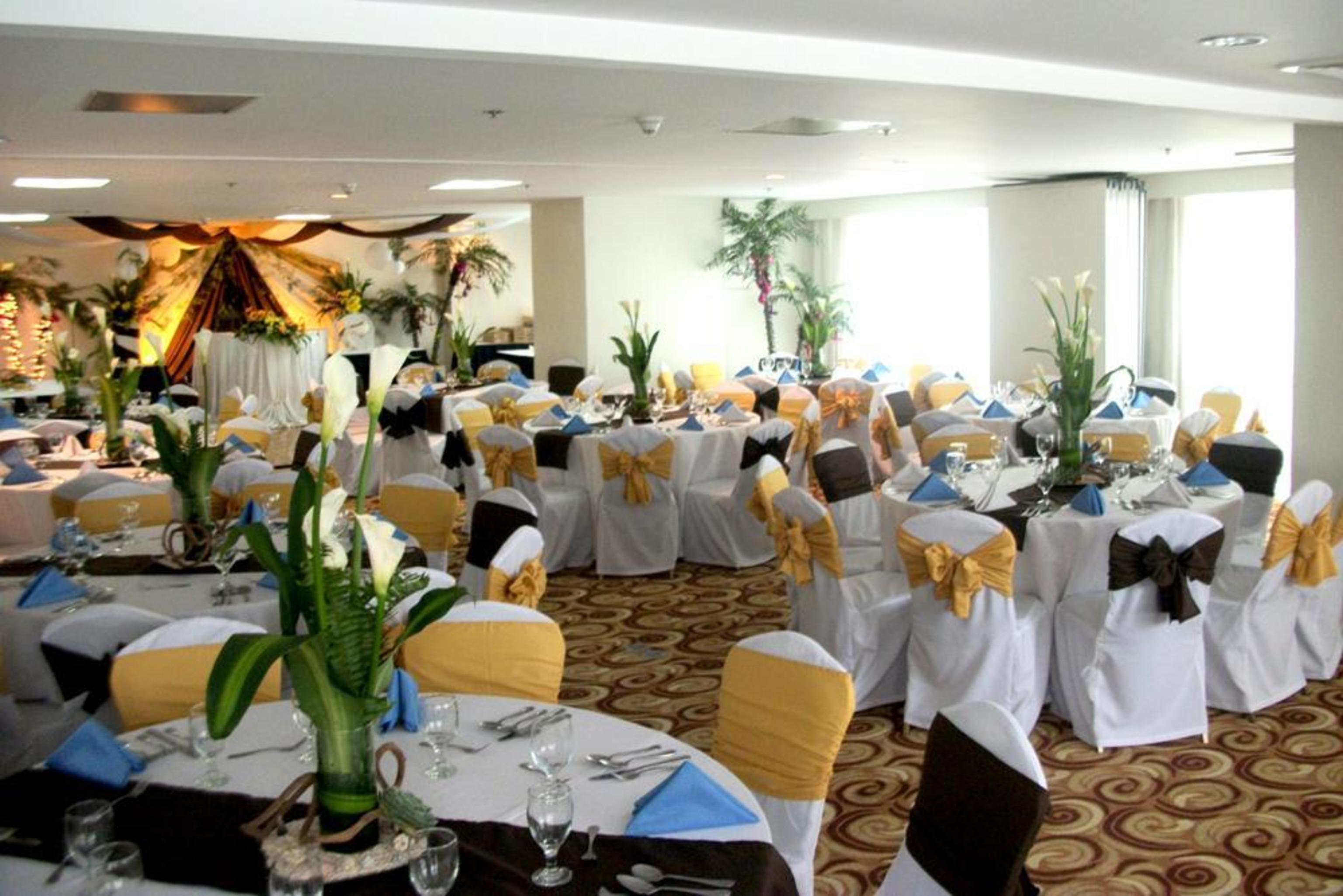 Oxford Suites Makati Μακάτι Εξωτερικό φωτογραφία