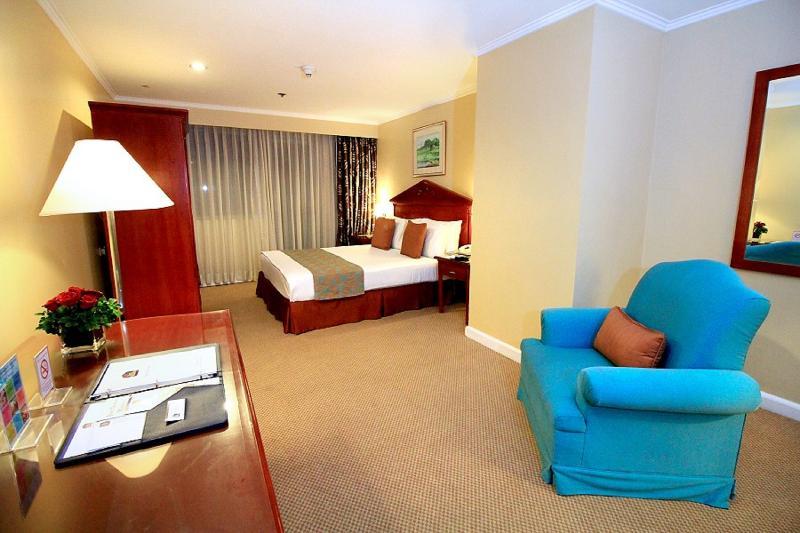 Oxford Suites Makati Μακάτι Εξωτερικό φωτογραφία
